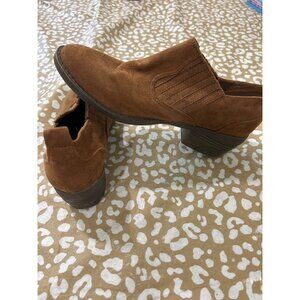Austin Trading Co Women's Booties Size 8.5
